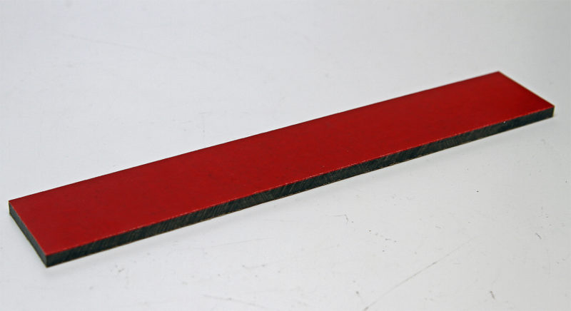 Micarta schwarz mit roter Zwischenlage